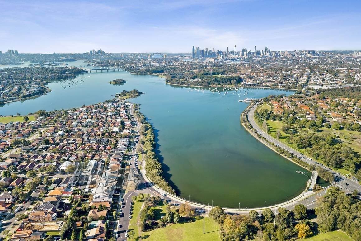 Abbotsford snapshot image 1